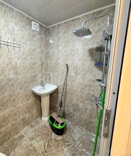 Продаётся 2-комн. вторичка 60 м², м. Иншаатчылар, photo 5 from 14