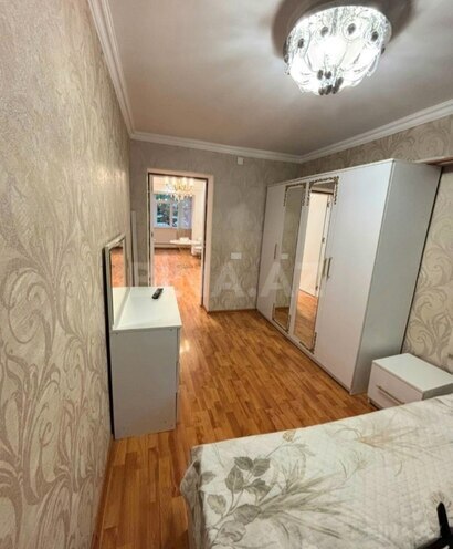 Продаётся 2-комн. вторичка 60 м², м. Иншаатчылар, photo 11 from 14