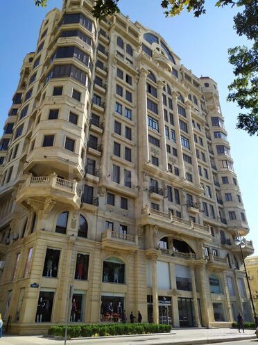 Продается 4-комн. новостройка 278 м², м. Ичеришехер, photo 1 from 10