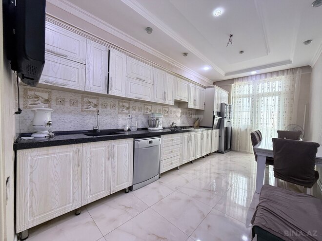 Продается 4-комн. новостройка 200 м², Абшеронcкий  р., photo 6 from 27