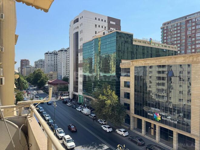 Satılır 4 otaqlı köhnə tikili 105 m², Nəsimi r., photo 3 from 24