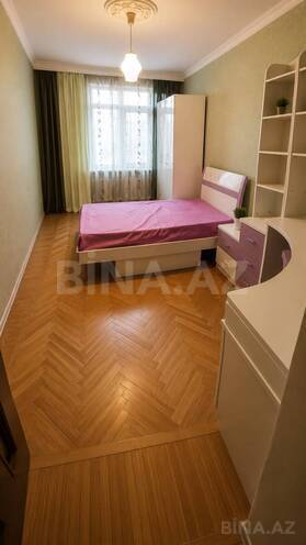Продаётся 3-комн. вторичка 85 м², м. Элмляр Академиясы, photo 7 from 13