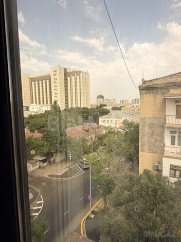 Продаётся 3-комн. вторичка 43 м², Ясамальский р., photo 8 from 9