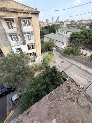 Продаётся 3-комн. вторичка 43 м², Ясамальский р., photo 7 from 9