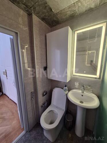 Satılır 2 otaqlı köhnə tikili 72 m², 28 May m., photo 12 from 13