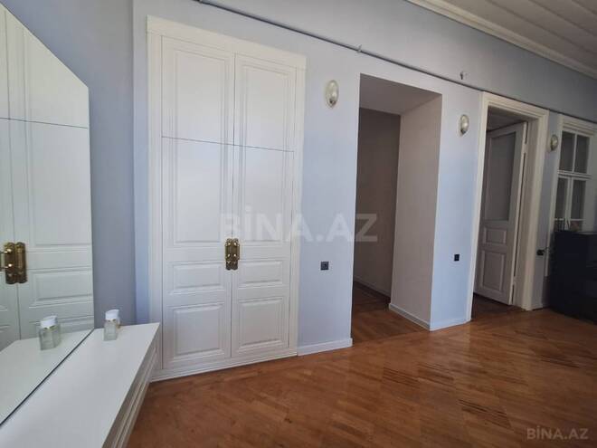 Satılır 2 otaqlı köhnə tikili 72 m², 28 May m., photo 8 from 13