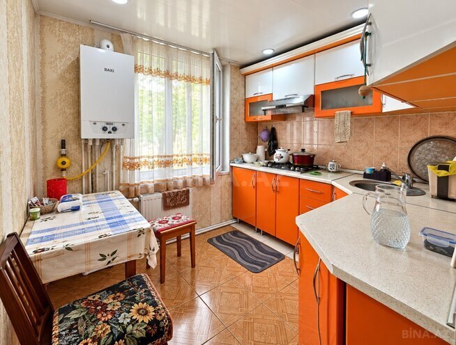 Продаётся 3-комн. вторичка 70 м², м. Элмляр Академиясы, photo 8 from 10