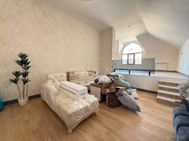 Продаётся 3-комн. вторичка 108 м², м. Низами, photo 3 from 25