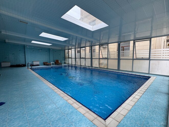 Продаётся 7-комн. дом/дача 500 м², пос. Новханы, photo 1 from 28