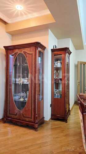 Сдается 3-комн. новостройка 170 м², м. Низами, photo 7 from 32