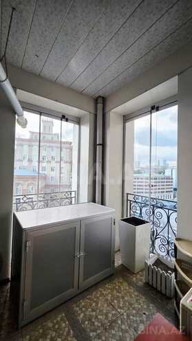 Сдается 3-комн. новостройка 170 м², м. Низами, photo 31 from 32