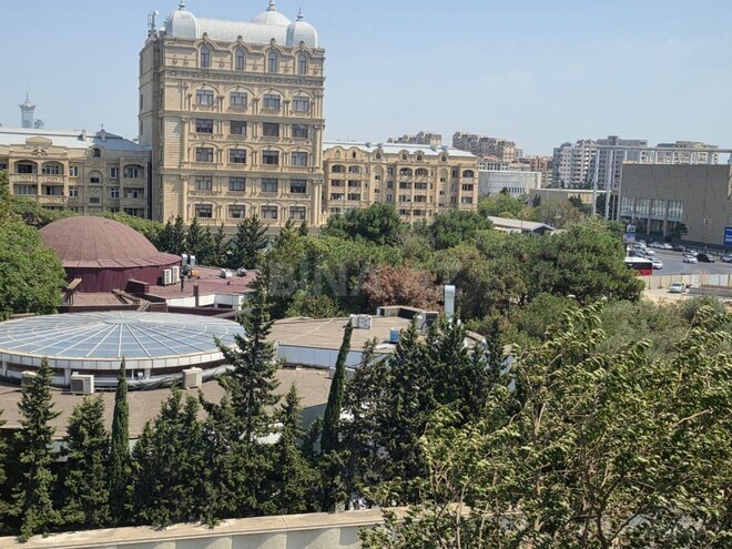 Satılır 2 otaqlı köhnə tikili 65 m², Gənclik m., photo 3 from 14