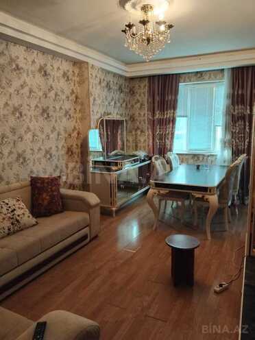 Сдаётся 2-комн. новостройка 80 м², м. 8 ноября, photo 1 from 6