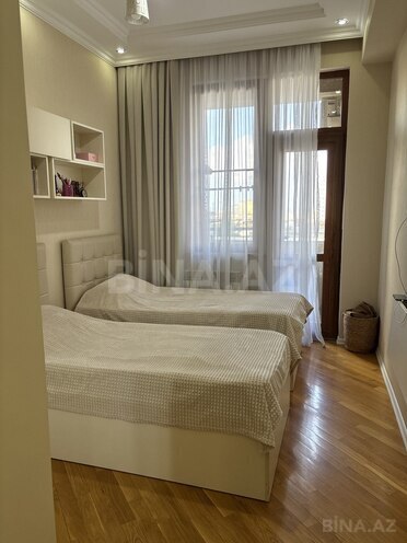 Продаётся 3-комн. новостройка 82 м², м. Иншаатчылар, photo 8 from 13