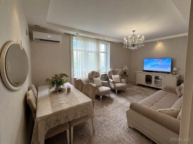 Satılır 3 otaqlı köhnə tikili 80 m², Əhmədli m., photo 1 from 9