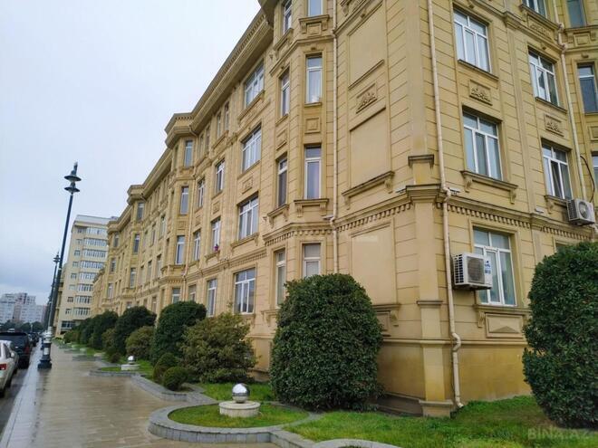 Продаётся 3-комн. вторичка 60 м², м. Гянджлик, photo 3 from 12