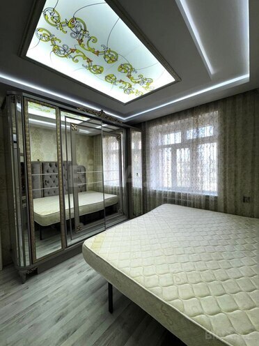 Сдаётся 2-комн. вторичка 65 м², м. Нефтчиляр, photo 5 from 18
