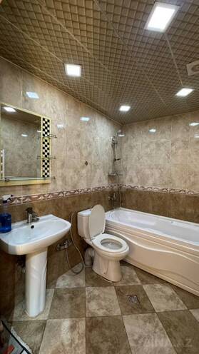 Сдаётся 2-комн. новостройка 45 м², Абшеронcкий  р., photo 16 from 19