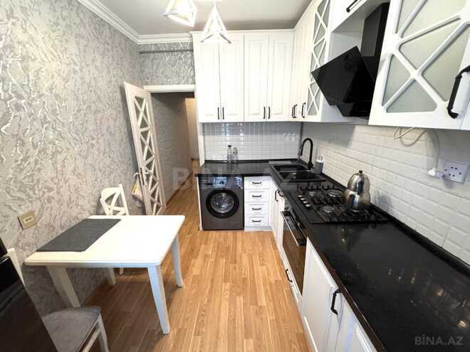 Satılır 2 otaqlı köhnə tikili 65 m², Bakıxanov q., photo 10 from 11