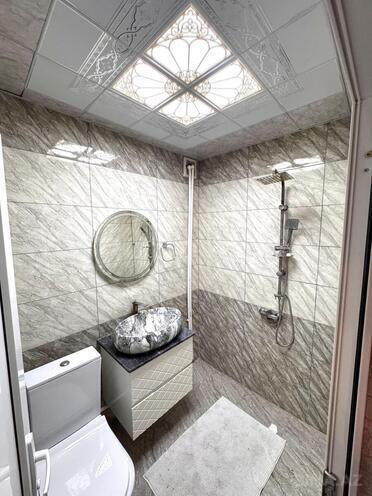 Satılır 2 otaqlı köhnə tikili 65 m², Bakıxanov q., photo 4 from 11