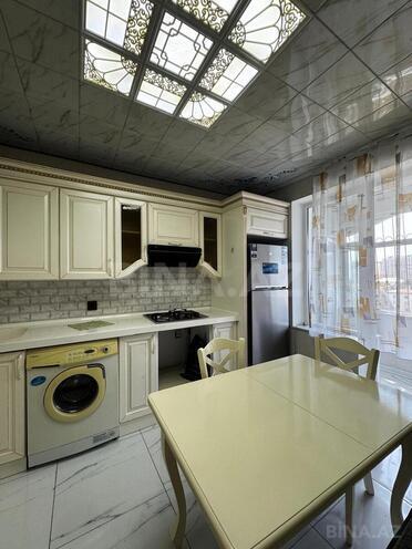 Сдаётся 2-комн. вторичка 65 м², м. Нефтчиляр, photo 8 from 17