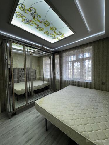 Сдаётся 2-комн. вторичка 65 м², м. Нефтчиляр, photo 6 from 17