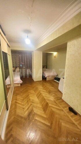 Продаётся 3-комн. вторичка 82 м², м. Иншаатчылар, photo 7 from 14