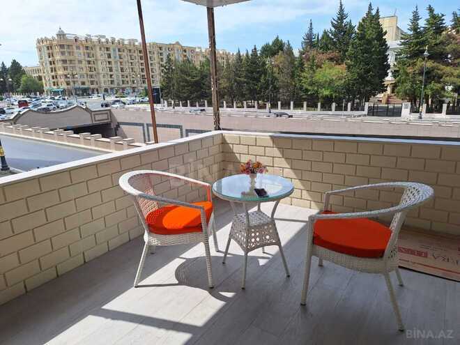 İcarəyə verilir 2 otaqlı köhnə tikili 86 m², Gənclik m., photo 1 from 9
