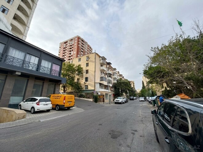 Satılır 3 otaqlı köhnə tikili 88 m², Elmlər Akademiyası m., photo 17 from 18