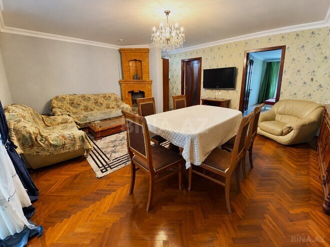 Satılır 3 otaqlı köhnə tikili 88 m², Elmlər Akademiyası m., photo 1 from 18