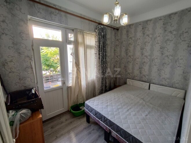 Satılır 2 otaqlı köhnə tikili 40 m², 8 Noyabr m., photo 5 from 10