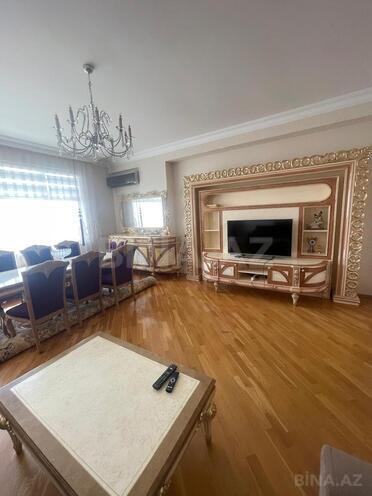 Сдаётся 2-комн. новостройка 120 м², м. Элмляр Академиясы, photo 3 from 11