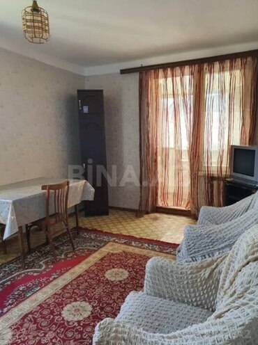 Продаётся 2-комн. вторичка 35 м², м. Иншаатчылар, photo 1 from 6