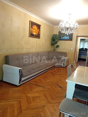Satılır 3 otaqlı köhnə tikili 90 m², Gənclik m., photo 3 from 12