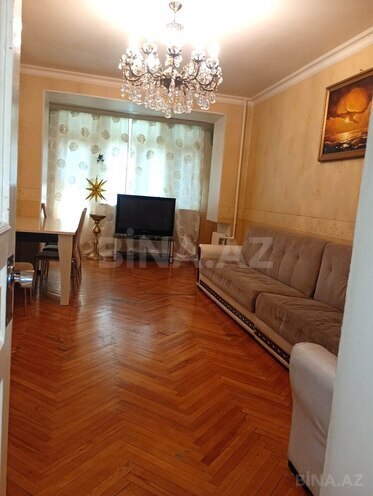 Satılır 3 otaqlı köhnə tikili 90 m², Gənclik m., photo 1 from 12