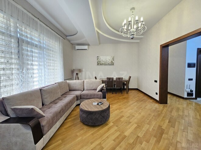 Сдаётся 3-комн. новостройка 110 м², м. Низами, photo 3 from 11