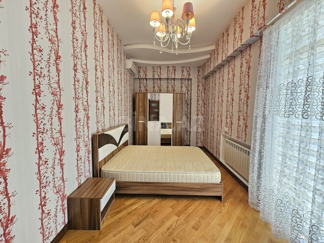 Сдаётся 3-комн. новостройка 110 м², м. Низами, photo 5 from 11