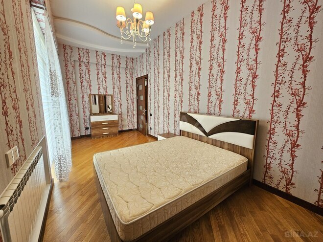 Сдаётся 3-комн. новостройка 110 м², м. Низами, photo 6 from 11