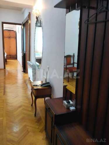 İcarəyə verilir 2 otaqlı köhnə tikili 80 m², Sahil m., photo 14 from 19