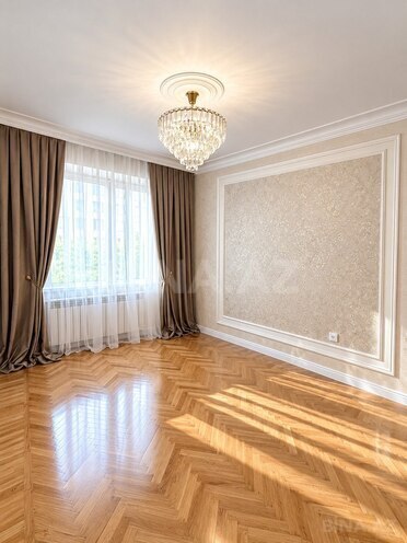 Продается 2-комн. вторичка 60 м², м. Элмляр Академиясы, photo 3 from 10