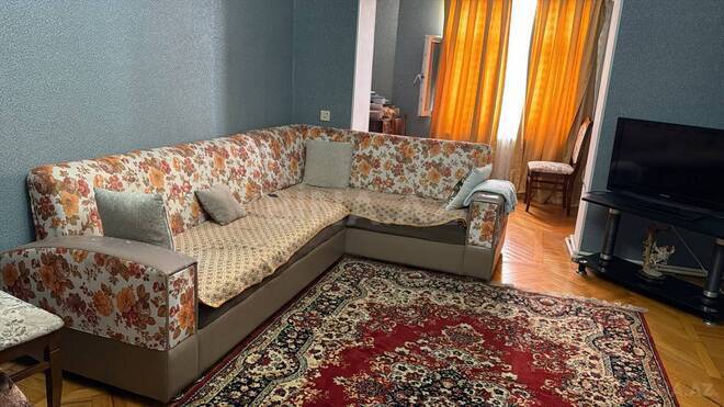 Satılır 3 otaqlı köhnə tikili 71 m², Yasamal r., photo 3 from 12