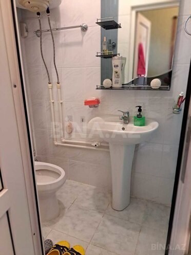 Продаётся 1-комн. вторичка 30 м², м. Иншаатчылар, photo 9 from 17