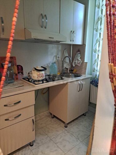 Продаётся 1-комн. вторичка 30 м², м. Иншаатчылар, photo 13 from 17