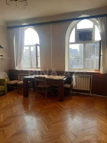 Satılır 2 otaqlı köhnə tikili 75 m², Nizami m., photo 6 from 13