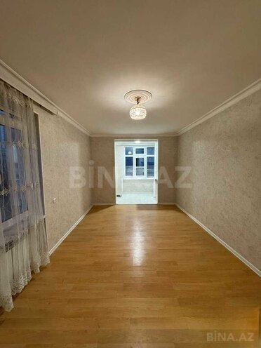 Продаётся 2-комн. вторичка 34 м², м. Иншаатчылар, photo 1 from 11