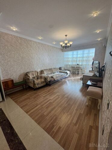 Сдаётся 2-комн. новостройка 67 м², м. 8 ноября, photo 3 from 9
