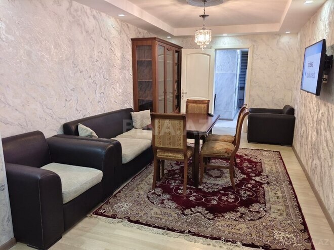 İcarəyə verilir 3 otaqlı köhnə tikili 70 m², İnşaatçılar m., photo 1 from 14
