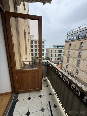 Satılır 2 otaqlı köhnə tikili 55 m², Bayıl q., photo 13 from 15