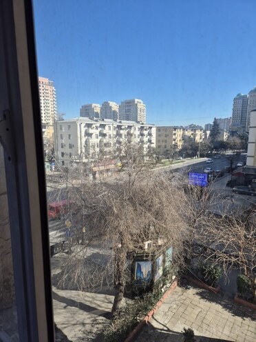 Satılır 1 otaqlı köhnə tikili 35 m², Elmlər Akademiyası m., photo 9 from 13