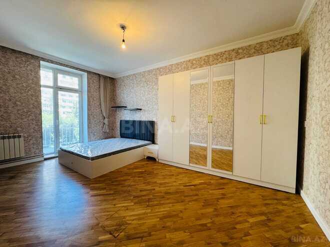 Продаётся 3-комн. вторичка 85 м², м. Кара Караев, photo 5 from 14